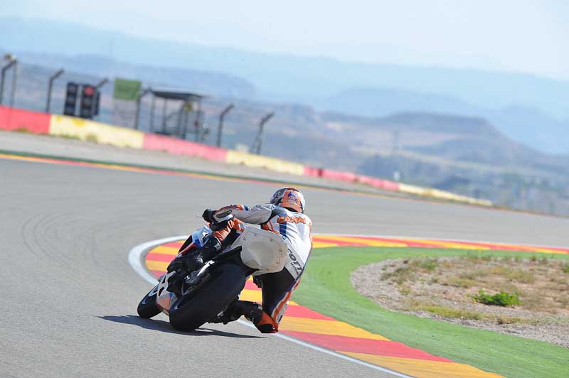 aragon;motorbikes;no limits;peter wileman photography;spain;trackday;trackday digital images