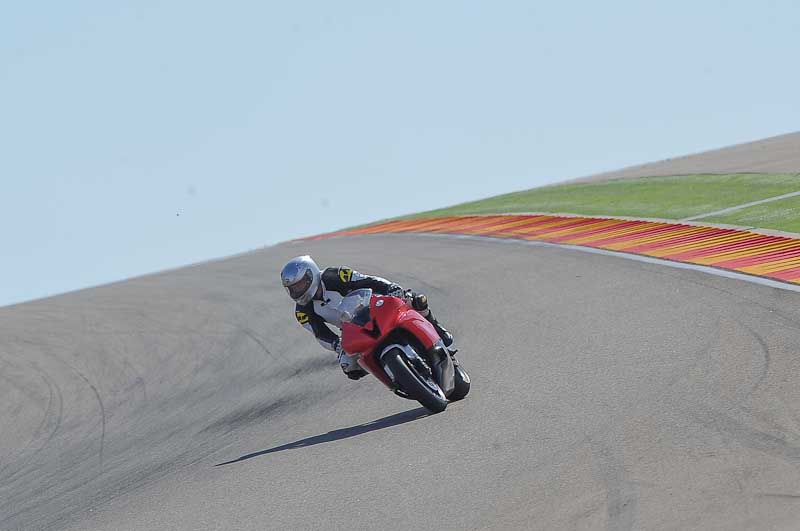 aragon;motorbikes;no limits;peter wileman photography;spain;trackday;trackday digital images
