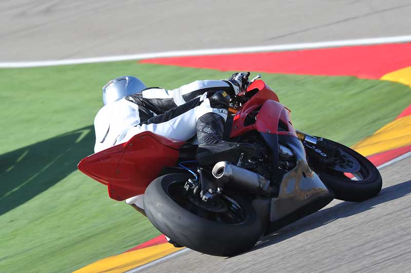 aragon;motorbikes;no limits;peter wileman photography;spain;trackday;trackday digital images