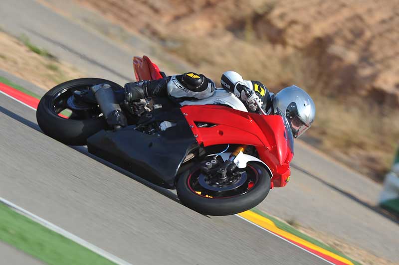 aragon;motorbikes;no limits;peter wileman photography;spain;trackday;trackday digital images