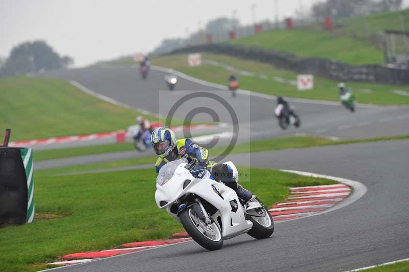 enduro digital images;event digital images;eventdigitalimages;no limits trackdays;oulton no limits trackday;oulton park cheshire;oulton trackday photographs;peter wileman photography;racing digital images;trackday digital images;trackday photos