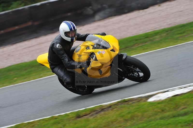 enduro digital images;event digital images;eventdigitalimages;no limits trackdays;oulton no limits trackday;oulton park cheshire;oulton trackday photographs;peter wileman photography;racing digital images;trackday digital images;trackday photos
