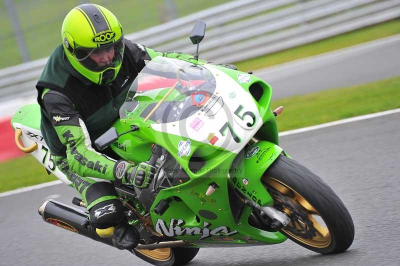 enduro digital images;event digital images;eventdigitalimages;no limits trackdays;oulton no limits trackday;oulton park cheshire;oulton trackday photographs;peter wileman photography;racing digital images;trackday digital images;trackday photos