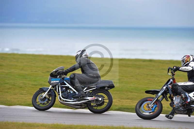 anglesey no limits trackday;anglesey photographs;anglesey trackday photographs;enduro digital images;event digital images;eventdigitalimages;no limits trackdays;peter wileman photography;racing digital images;trac mon;trackday digital images;trackday photos;ty croes