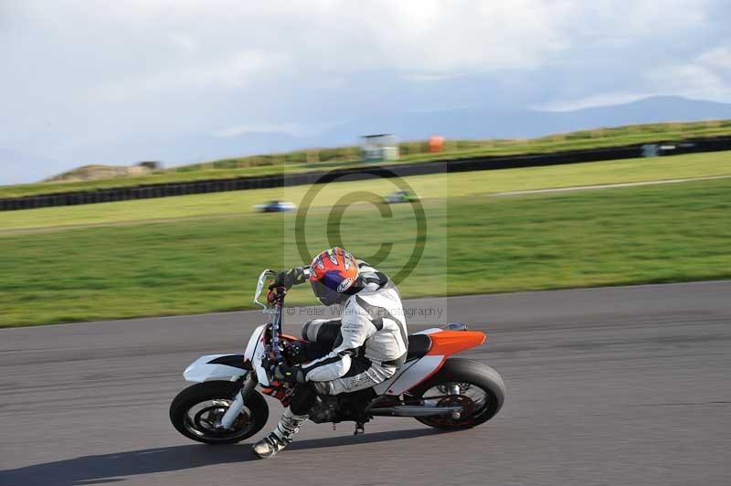 anglesey no limits trackday;anglesey photographs;anglesey trackday photographs;enduro digital images;event digital images;eventdigitalimages;no limits trackdays;peter wileman photography;racing digital images;trac mon;trackday digital images;trackday photos;ty croes