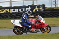 anglesey-no-limits-trackday;anglesey-photographs;anglesey-trackday-photographs;enduro-digital-images;event-digital-images;eventdigitalimages;no-limits-trackdays;peter-wileman-photography;racing-digital-images;trac-mon;trackday-digital-images;trackday-photos;ty-croes