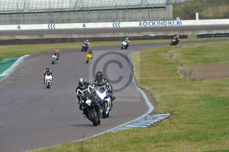 Rockingham no limits trackday;enduro digital images;event digital images;eventdigitalimages;no limits trackdays;peter wileman photography;racing digital images;rockingham raceway northamptonshire;rockingham trackday photographs;trackday digital images;trackday photos