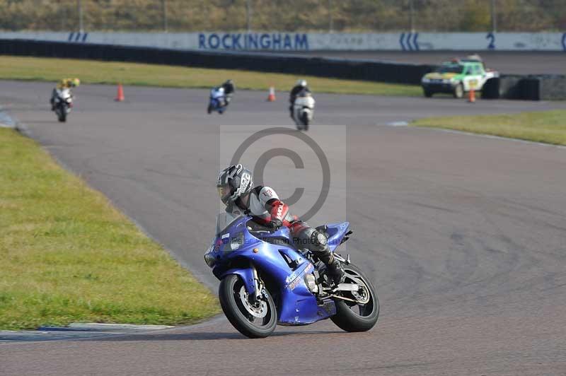 Rockingham no limits trackday;enduro digital images;event digital images;eventdigitalimages;no limits trackdays;peter wileman photography;racing digital images;rockingham raceway northamptonshire;rockingham trackday photographs;trackday digital images;trackday photos