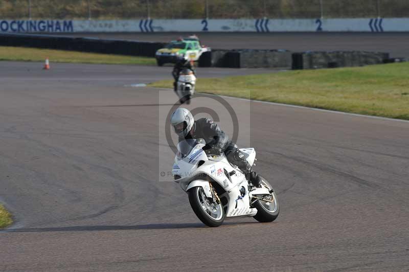Rockingham no limits trackday;enduro digital images;event digital images;eventdigitalimages;no limits trackdays;peter wileman photography;racing digital images;rockingham raceway northamptonshire;rockingham trackday photographs;trackday digital images;trackday photos