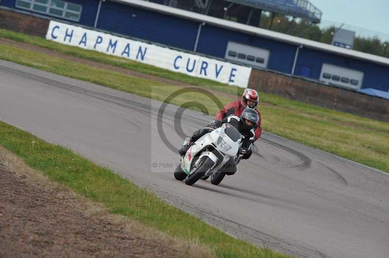 Rockingham no limits trackday;enduro digital images;event digital images;eventdigitalimages;no limits trackdays;peter wileman photography;racing digital images;rockingham raceway northamptonshire;rockingham trackday photographs;trackday digital images;trackday photos
