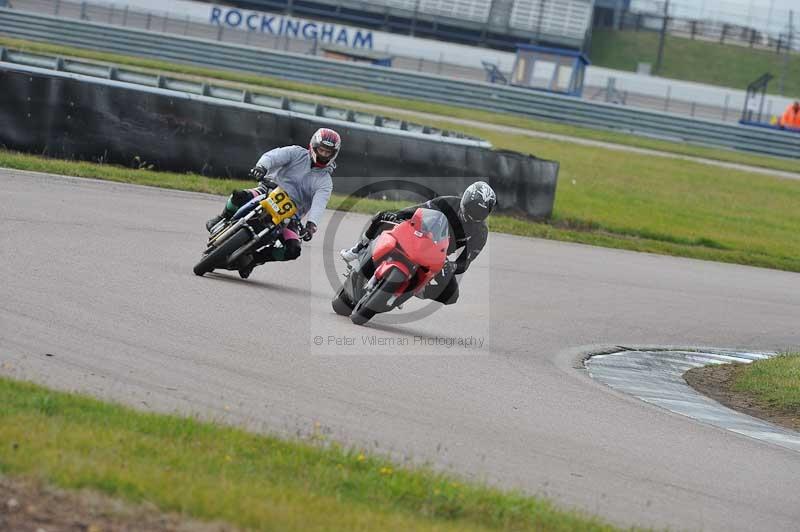 Rockingham no limits trackday;enduro digital images;event digital images;eventdigitalimages;no limits trackdays;peter wileman photography;racing digital images;rockingham raceway northamptonshire;rockingham trackday photographs;trackday digital images;trackday photos