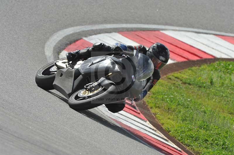march 2012;motorbikes;no limits;peter wileman photography;portimao;portugal;trackday digital images