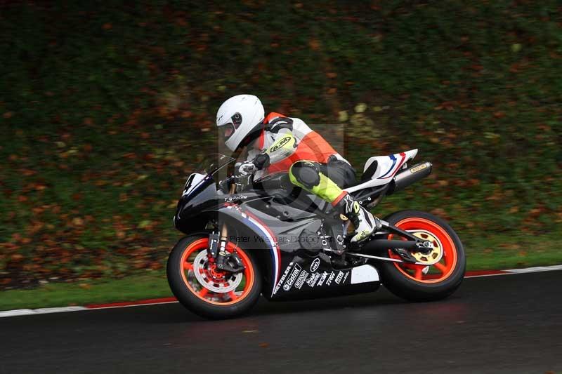 Motorcycle action photographs;Trackday digital images;cadwell;cadwell park photographs;event digital images;eventdigitalimages;motor racing louth lincolnshire;no limits trackdays;peter wileman photography;trackday;trackday photos