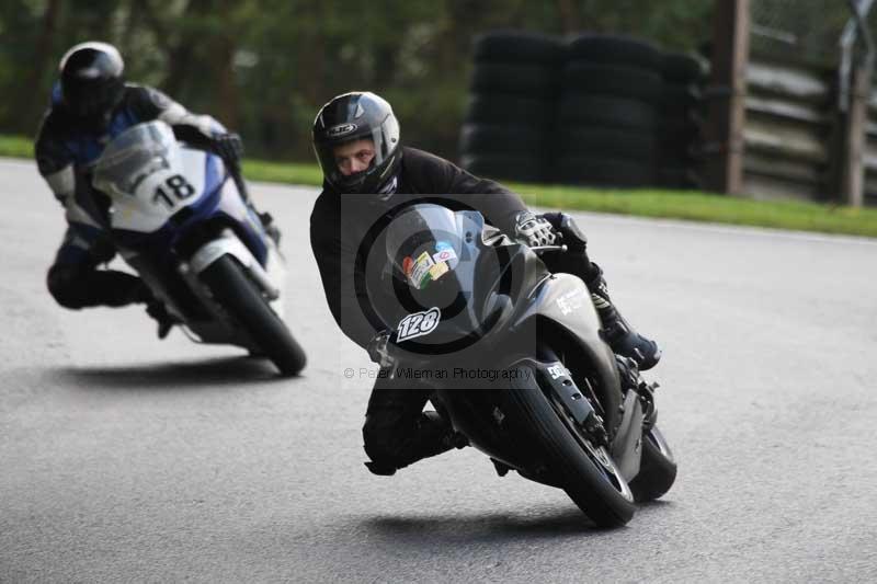 Motorcycle action photographs;Trackday digital images;cadwell;cadwell park photographs;event digital images;eventdigitalimages;motor racing louth lincolnshire;no limits trackdays;peter wileman photography;trackday;trackday photos