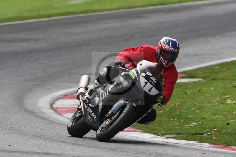 Motorcycle action photographs;Trackday digital images;cadwell;cadwell park photographs;event digital images;eventdigitalimages;motor racing louth lincolnshire;no limits trackdays;peter wileman photography;trackday;trackday photos