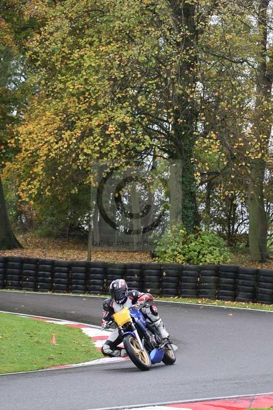 Motorcycle action photographs;Trackday digital images;cadwell;cadwell park photographs;event digital images;eventdigitalimages;motor racing louth lincolnshire;no limits trackdays;peter wileman photography;trackday;trackday photos