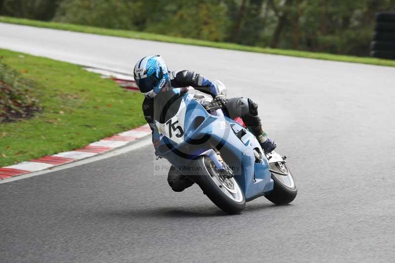 Motorcycle action photographs;Trackday digital images;cadwell;cadwell park photographs;event digital images;eventdigitalimages;motor racing louth lincolnshire;no limits trackdays;peter wileman photography;trackday;trackday photos