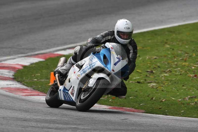 Motorcycle action photographs;Trackday digital images;cadwell;cadwell park photographs;event digital images;eventdigitalimages;motor racing louth lincolnshire;no limits trackdays;peter wileman photography;trackday;trackday photos