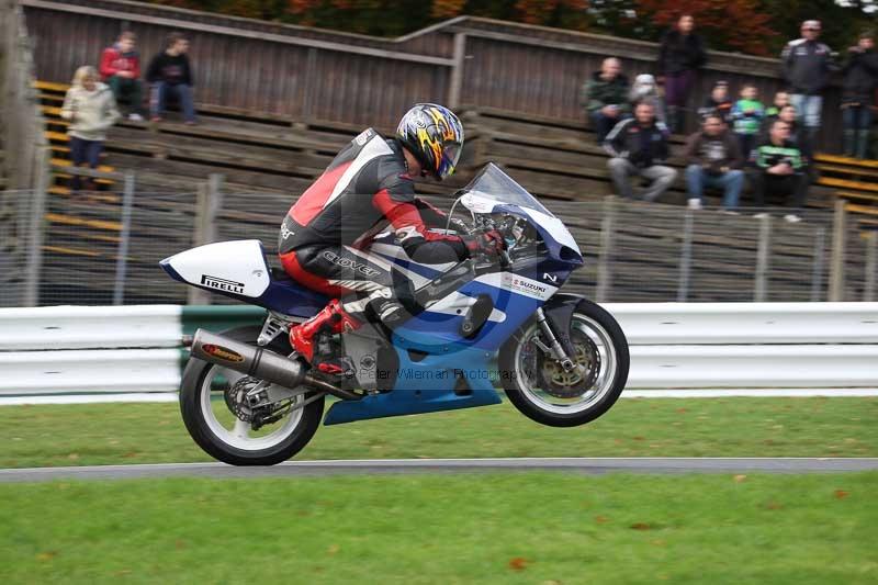 Motorcycle action photographs;Trackday digital images;cadwell;cadwell park photographs;event digital images;eventdigitalimages;motor racing louth lincolnshire;no limits trackdays;peter wileman photography;trackday;trackday photos