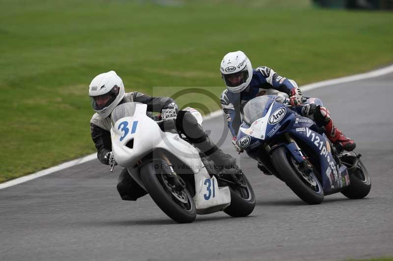 Motorcycle action photographs;Trackday digital images;cadwell;cadwell park photographs;event digital images;eventdigitalimages;motor racing louth lincolnshire;no limits trackdays;peter wileman photography;trackday;trackday photos