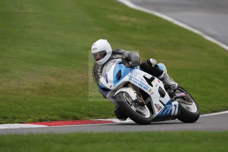 Motorcycle action photographs;Trackday digital images;cadwell;cadwell park photographs;event digital images;eventdigitalimages;motor racing louth lincolnshire;no limits trackdays;peter wileman photography;trackday;trackday photos
