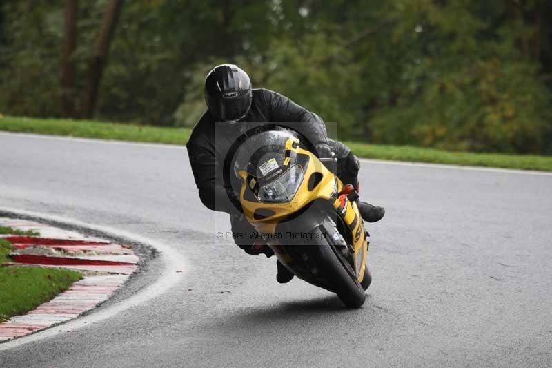 Motorcycle action photographs;Trackday digital images;cadwell;cadwell park photographs;event digital images;eventdigitalimages;motor racing louth lincolnshire;no limits trackdays;peter wileman photography;trackday;trackday photos