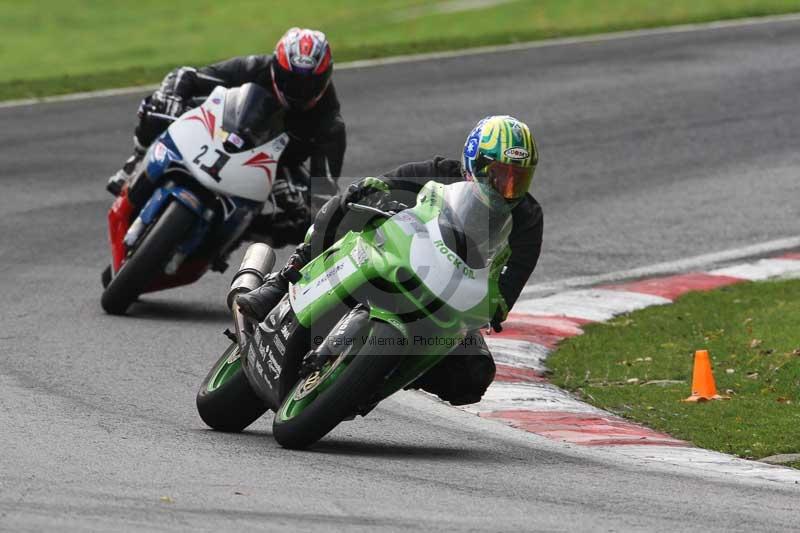Motorcycle action photographs;Trackday digital images;cadwell;cadwell park photographs;event digital images;eventdigitalimages;motor racing louth lincolnshire;no limits trackdays;peter wileman photography;trackday;trackday photos