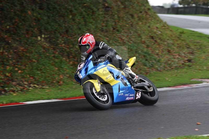 Motorcycle action photographs;Trackday digital images;cadwell;cadwell park photographs;event digital images;eventdigitalimages;motor racing louth lincolnshire;no limits trackdays;peter wileman photography;trackday;trackday photos