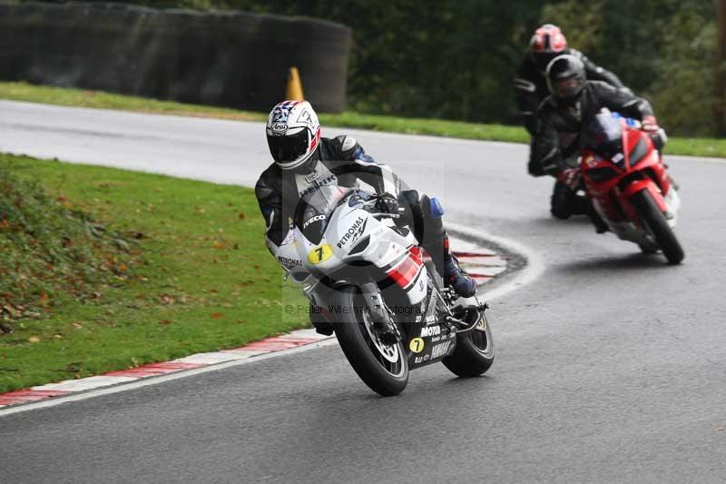 Motorcycle action photographs;Trackday digital images;cadwell;cadwell park photographs;event digital images;eventdigitalimages;motor racing louth lincolnshire;no limits trackdays;peter wileman photography;trackday;trackday photos