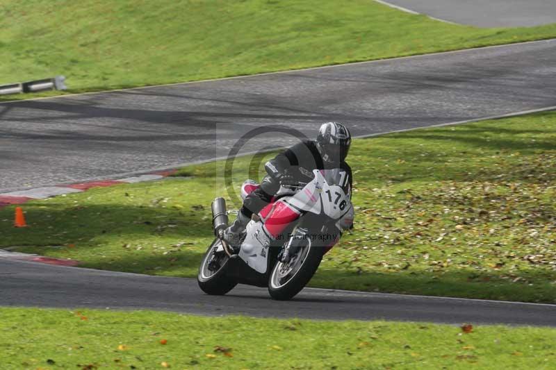 Motorcycle action photographs;Trackday digital images;cadwell;cadwell park photographs;event digital images;eventdigitalimages;motor racing louth lincolnshire;no limits trackdays;peter wileman photography;trackday;trackday photos