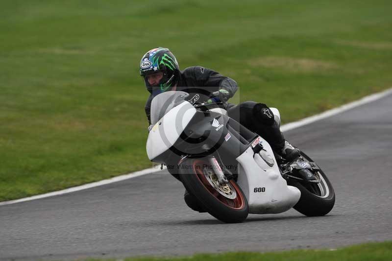 Motorcycle action photographs;Trackday digital images;cadwell;cadwell park photographs;event digital images;eventdigitalimages;motor racing louth lincolnshire;no limits trackdays;peter wileman photography;trackday;trackday photos