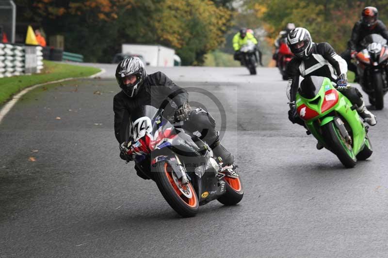Motorcycle action photographs;Trackday digital images;cadwell;cadwell park photographs;event digital images;eventdigitalimages;motor racing louth lincolnshire;no limits trackdays;peter wileman photography;trackday;trackday photos