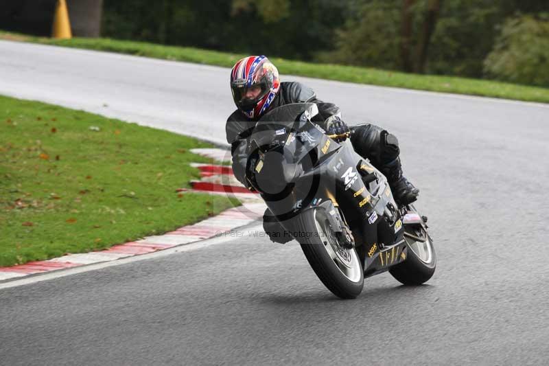 Motorcycle action photographs;Trackday digital images;cadwell;cadwell park photographs;event digital images;eventdigitalimages;motor racing louth lincolnshire;no limits trackdays;peter wileman photography;trackday;trackday photos