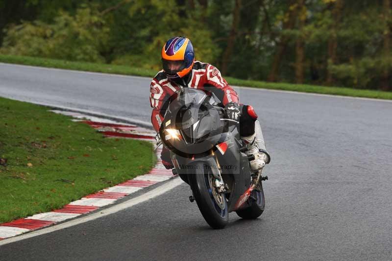 Motorcycle action photographs;Trackday digital images;cadwell;cadwell park photographs;event digital images;eventdigitalimages;motor racing louth lincolnshire;no limits trackdays;peter wileman photography;trackday;trackday photos