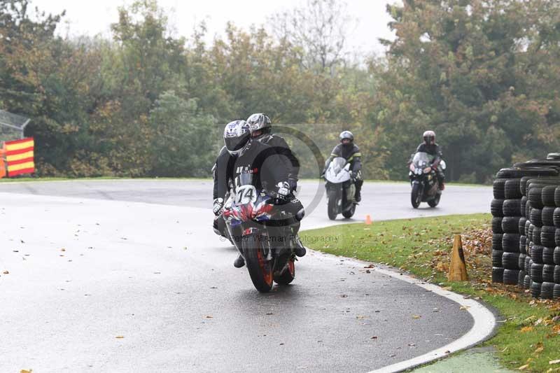 Motorcycle action photographs;Trackday digital images;cadwell;cadwell park photographs;event digital images;eventdigitalimages;motor racing louth lincolnshire;no limits trackdays;peter wileman photography;trackday;trackday photos
