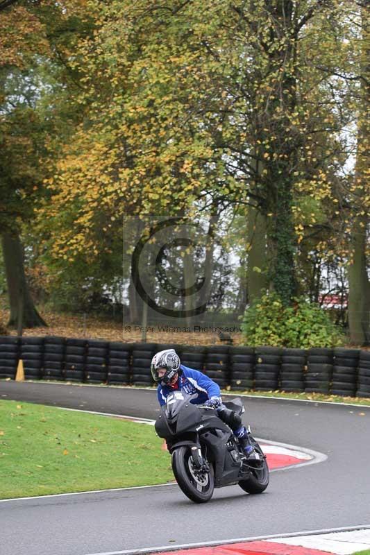 Motorcycle action photographs;Trackday digital images;cadwell;cadwell park photographs;event digital images;eventdigitalimages;motor racing louth lincolnshire;no limits trackdays;peter wileman photography;trackday;trackday photos