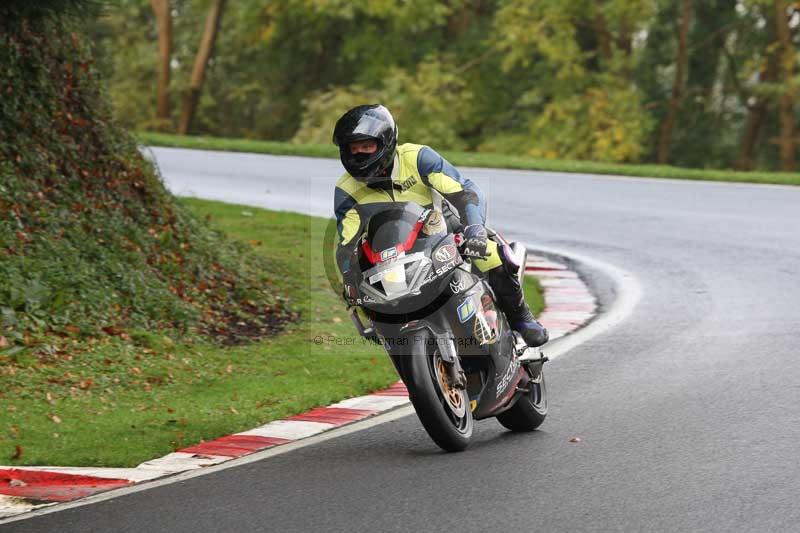 Motorcycle action photographs;Trackday digital images;cadwell;cadwell park photographs;event digital images;eventdigitalimages;motor racing louth lincolnshire;no limits trackdays;peter wileman photography;trackday;trackday photos