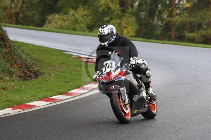 Motorcycle action photographs;Trackday digital images;cadwell;cadwell park photographs;event digital images;eventdigitalimages;motor racing louth lincolnshire;no limits trackdays;peter wileman photography;trackday;trackday photos