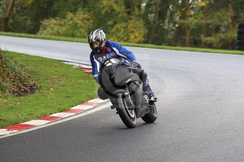 Motorcycle action photographs;Trackday digital images;cadwell;cadwell park photographs;event digital images;eventdigitalimages;motor racing louth lincolnshire;no limits trackdays;peter wileman photography;trackday;trackday photos