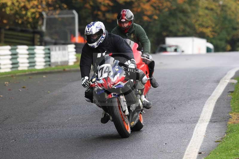 Motorcycle action photographs;Trackday digital images;cadwell;cadwell park photographs;event digital images;eventdigitalimages;motor racing louth lincolnshire;no limits trackdays;peter wileman photography;trackday;trackday photos