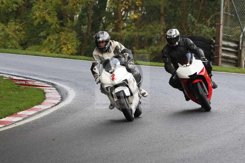 Motorcycle action photographs;Trackday digital images;cadwell;cadwell park photographs;event digital images;eventdigitalimages;motor racing louth lincolnshire;no limits trackdays;peter wileman photography;trackday;trackday photos