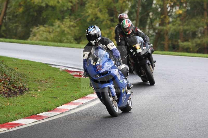 Motorcycle action photographs;Trackday digital images;cadwell;cadwell park photographs;event digital images;eventdigitalimages;motor racing louth lincolnshire;no limits trackdays;peter wileman photography;trackday;trackday photos