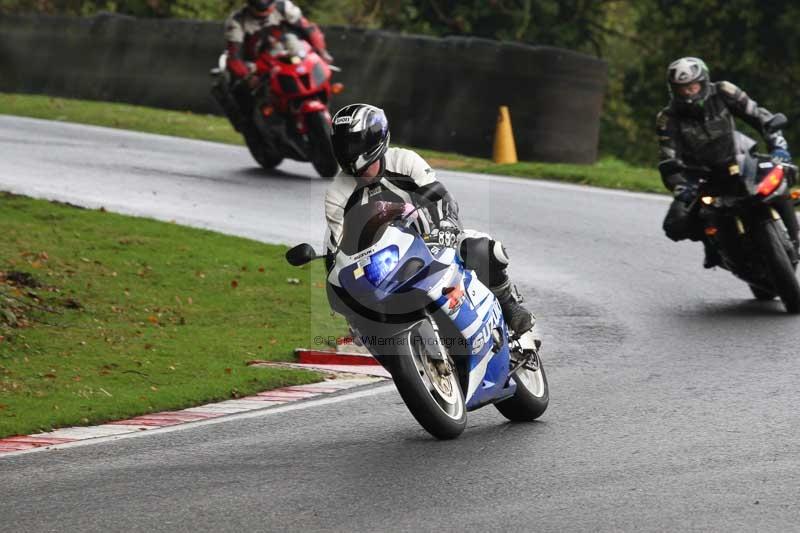 Motorcycle action photographs;Trackday digital images;cadwell;cadwell park photographs;event digital images;eventdigitalimages;motor racing louth lincolnshire;no limits trackdays;peter wileman photography;trackday;trackday photos