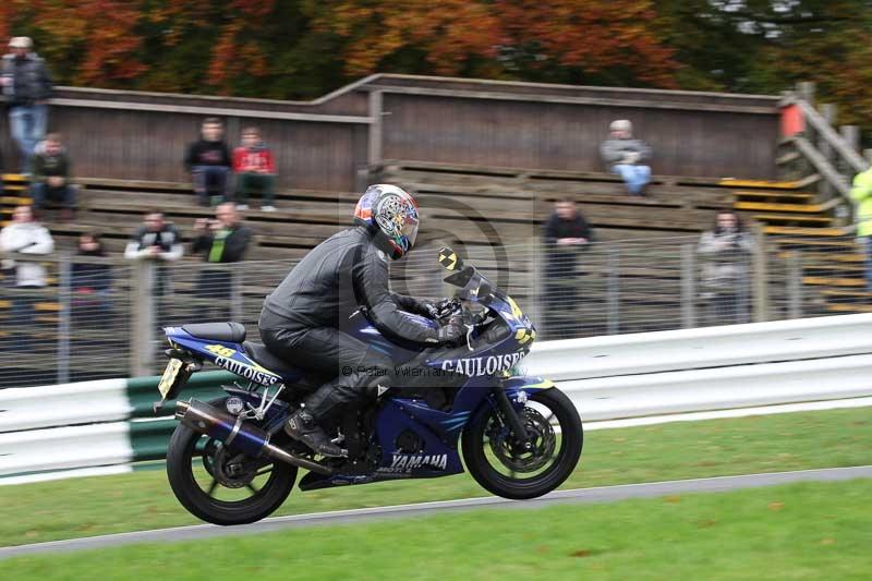 Motorcycle action photographs;Trackday digital images;cadwell;cadwell park photographs;event digital images;eventdigitalimages;motor racing louth lincolnshire;no limits trackdays;peter wileman photography;trackday;trackday photos
