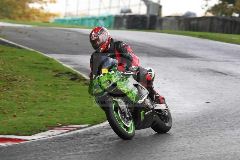 Motorcycle action photographs;Trackday digital images;cadwell;cadwell park photographs;event digital images;eventdigitalimages;motor racing louth lincolnshire;no limits trackdays;peter wileman photography;trackday;trackday photos