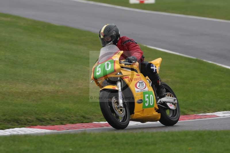 Motorcycle action photographs;Trackday digital images;cadwell;cadwell park photographs;event digital images;eventdigitalimages;motor racing louth lincolnshire;no limits trackdays;peter wileman photography;trackday;trackday photos