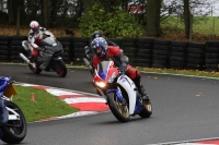 Motorcycle-action-photographs;Trackday-digital-images;cadwell;cadwell-park-photographs;event-digital-images;eventdigitalimages;motor-racing-louth-lincolnshire;no-limits-trackdays;peter-wileman-photography;trackday;trackday-photos