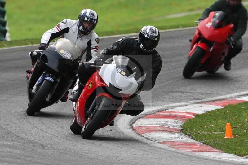 Motorcycle action photographs;Trackday digital images;cadwell;cadwell park photographs;event digital images;eventdigitalimages;motor racing louth lincolnshire;no limits trackdays;peter wileman photography;trackday;trackday photos