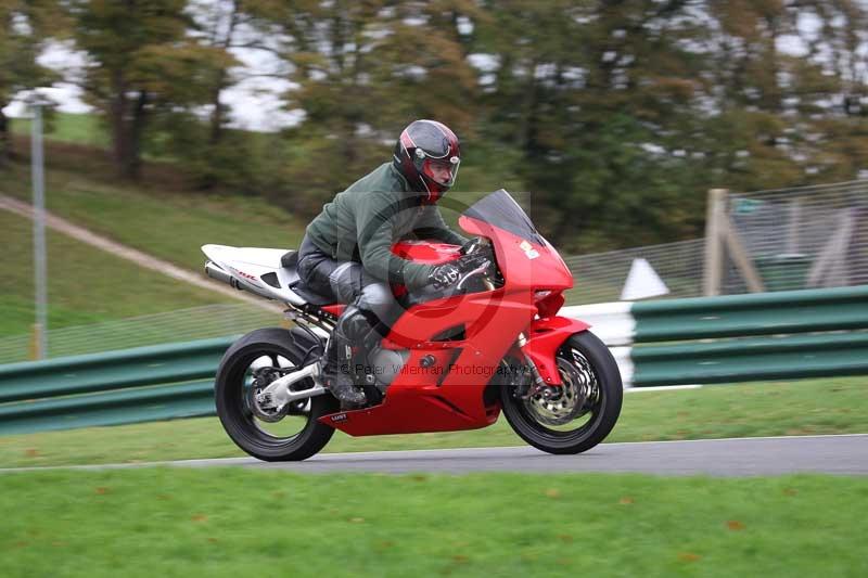 Motorcycle action photographs;Trackday digital images;cadwell;cadwell park photographs;event digital images;eventdigitalimages;motor racing louth lincolnshire;no limits trackdays;peter wileman photography;trackday;trackday photos