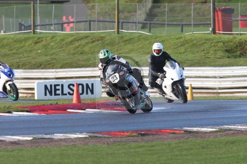 Motorcycle action photographs;Trackday digital images;event digital images;eventdigitalimages;no limits trackday;peter wileman photography;snetterton;snetterton circuit norfolk;snetterton photographs;trackday;trackday photos